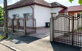 Georgiana Apartments